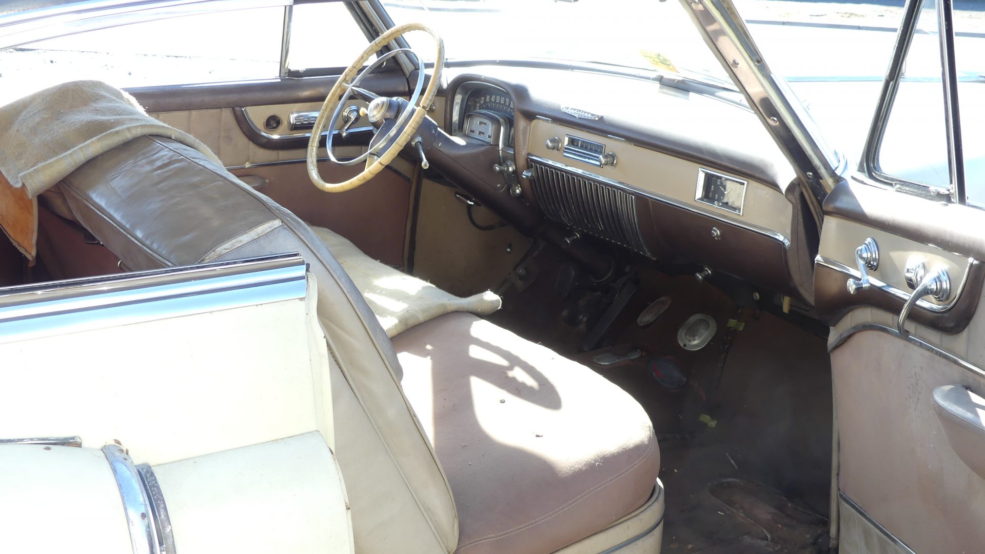 Cadillac Coupe Deville 1951 (29)