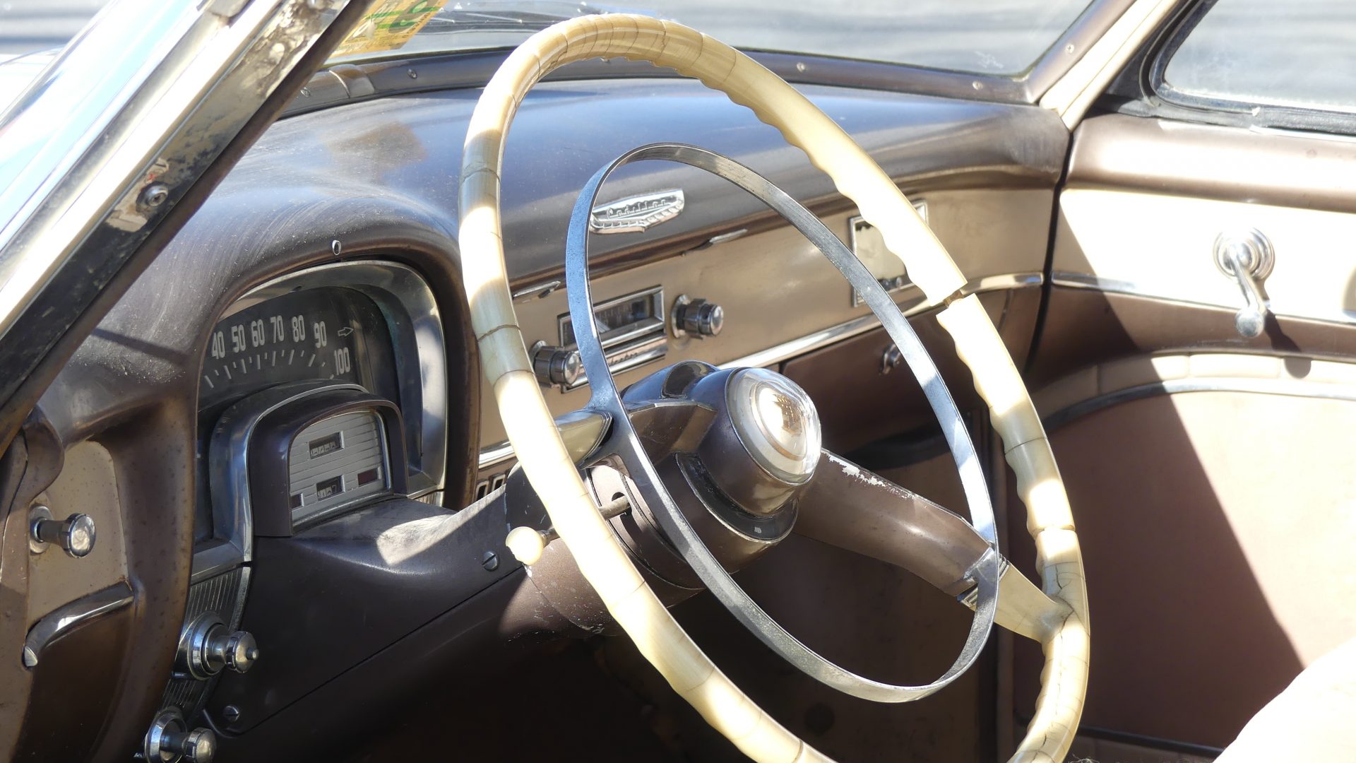 Cadillac Coupe Deville 1951 (36)