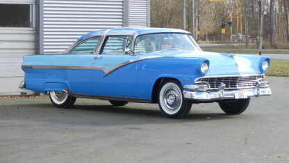Ford Crown Victoria 1956